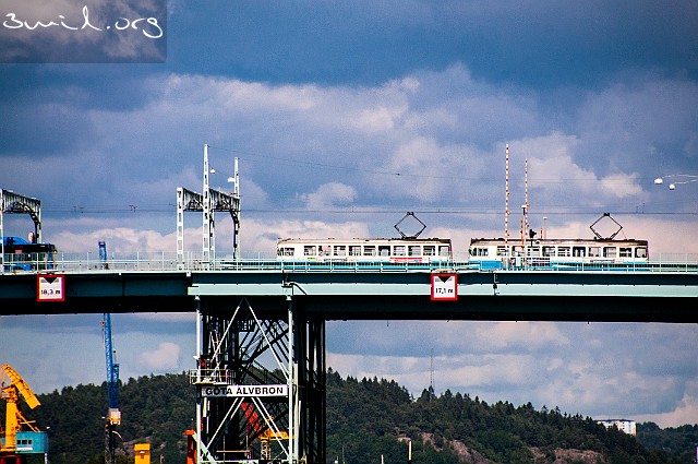 400 Tram Sweden Gota Alv Bridge, Gothenburg, Sweden Göta Älvbron, Göteborg
